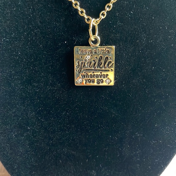 2 Premier Designs necklaces - Picture 2 of 4